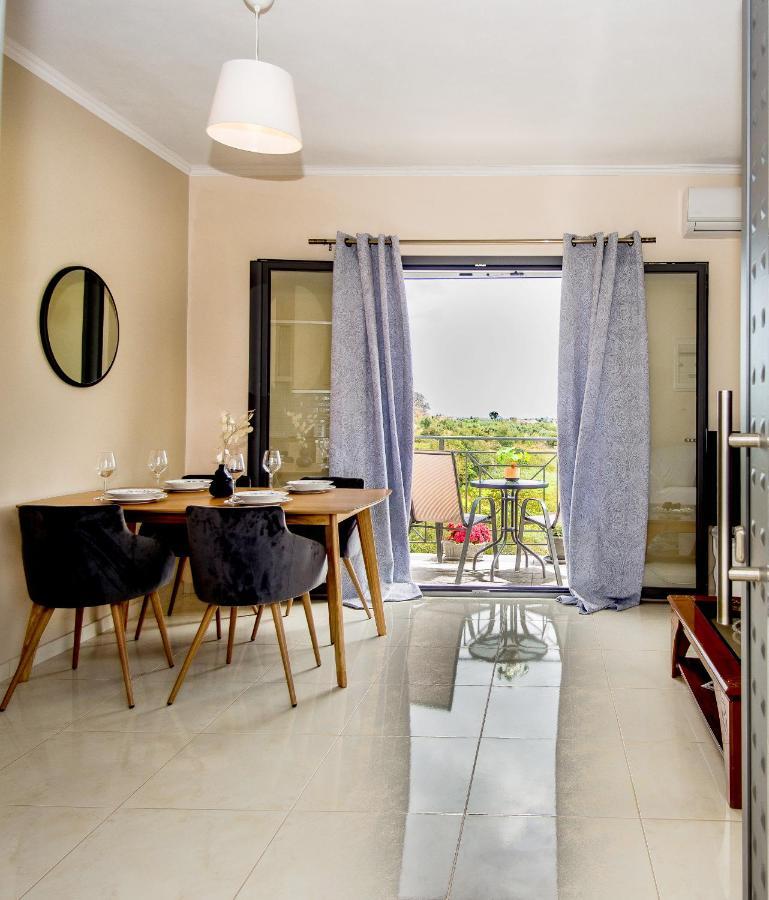Aella Apartment Skala  Buitenkant foto